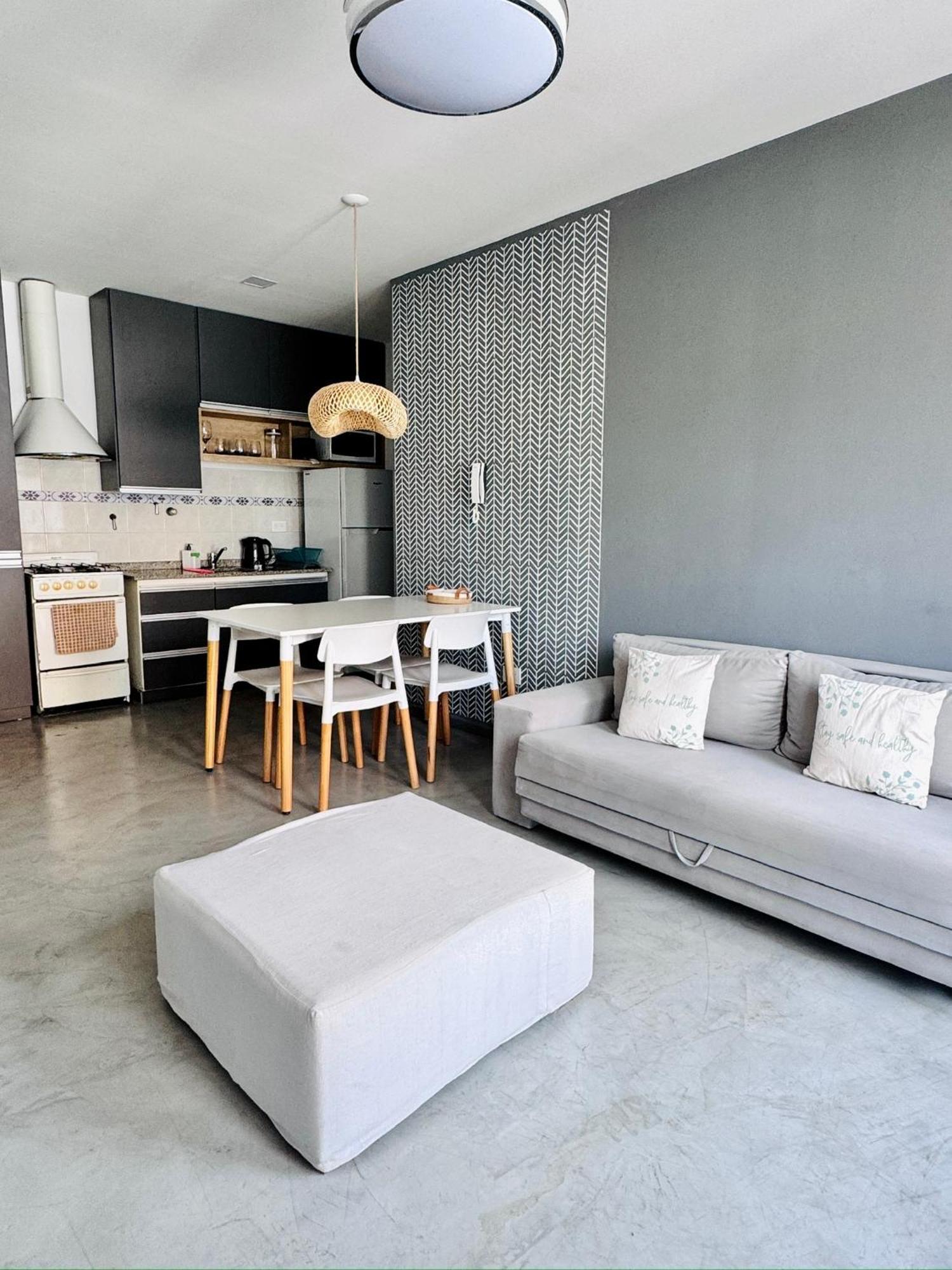 Peatonal Apartment Concordia